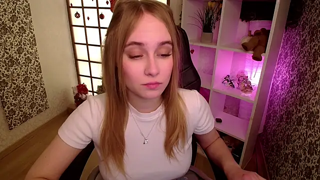 LianaBright online show from January 23, 2:02 am