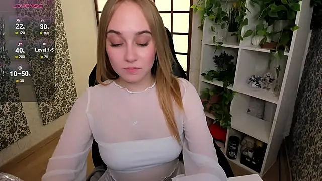 LianaBright online show from February 3, 5:18 am