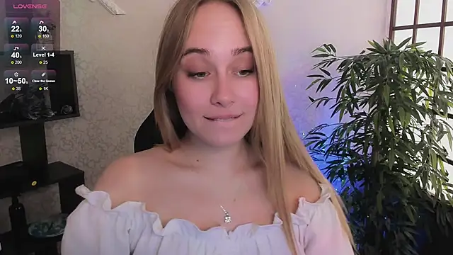 LianaBright online show from March 13, 12:13 pm