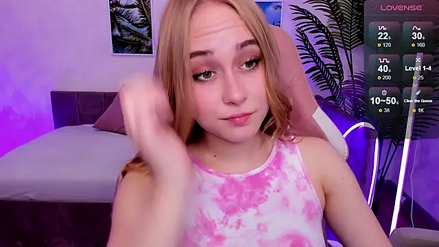 LianaBright online show from September 28, 2:06 am