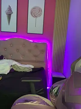 Paloma  LS online show from February 13, 7:21 pm