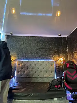 Paloma  LS online show from February 23, 6:49 pm