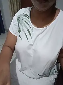 Snapshot of EeshaBhabi chatting on June 27, 2:01 pm EeshaBhabi online show from June 27, 2:01 pm