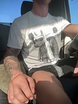 Snapshot of AlexGWoW chatting on September 23, 9:23 am AlexGWoW online show from September 23, 9:23 am