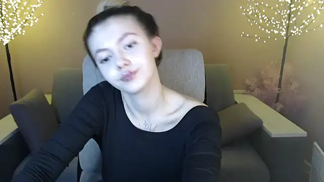 Ritaneer online show from December 17, 12:33 pm