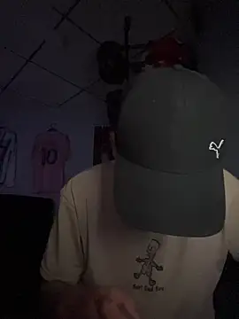 Snapshot of Stiven_017 chatting on January 18, 12:25 am Stiven 017 online show from January 18, 12:25 am