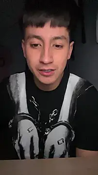 Snapshot of Stiven_017 chatting on March 13, 1:56 am Stiven 017 online show from March 13, 1:56 am