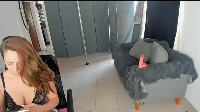 jessiburningheels online show from January 19, 4:46 pm