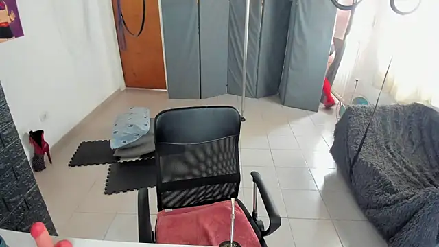 jessiburningheels online show from February 1, 11:10 am