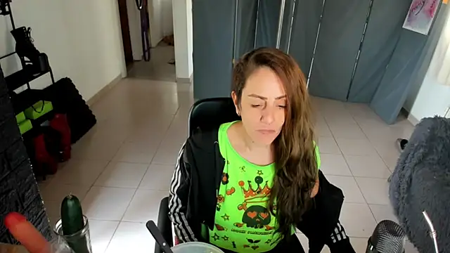 jessiburningheels online show from February 27, 1:07 pm