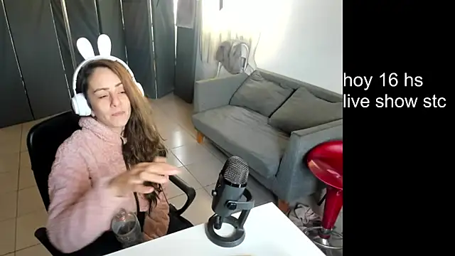 jessiburningheels online show from March 12, 2:12 pm