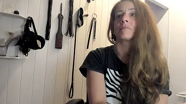 jessiburningheels online show from September 18, 9:33 am