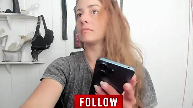 jessiburningheels online show from October 16, 9:54 am