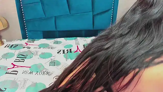 MaiteFlores online show from February 4, 4:24 pm