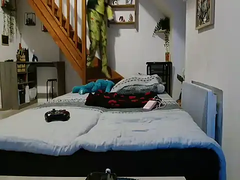 Lauzo21 online show from November 24, 6:35 am