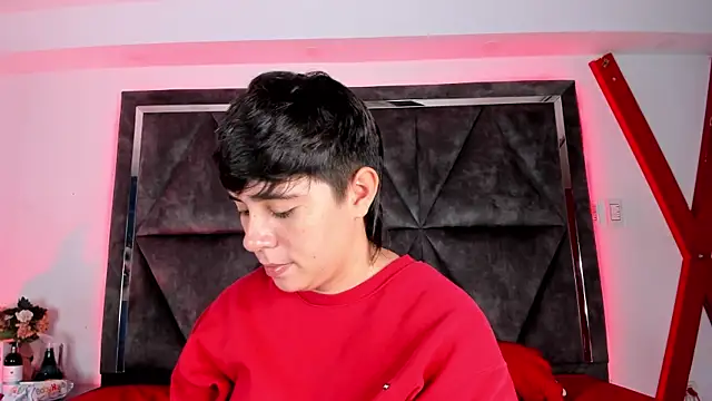 AbbySmiitth  online show from December 2, 7:20 pm