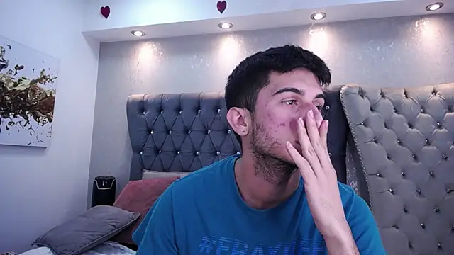 Snapshot of MrWilliseo chatting on March 12, 10:28 pm MrWilliseo online show from March 12, 10:28 pm