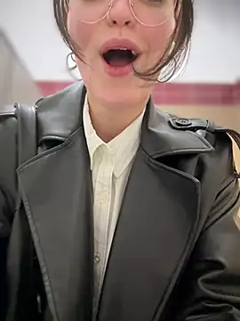 meow girl online show from March 7, 10:13 am