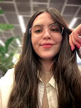 meow girl online show from September 15, 1:11 pm