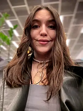 meow girl online show from December 18, 9:48 am