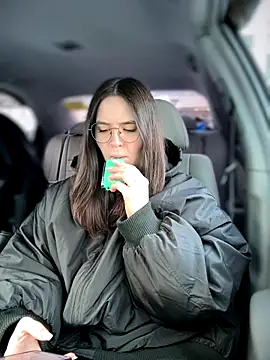 meow girl online show from January 8, 8:27 am