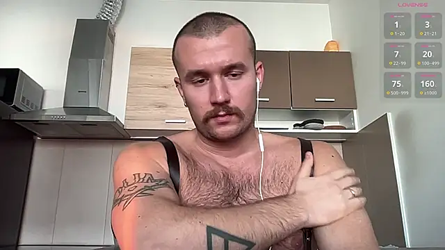 cute mark online show from December 29, 11:07 am