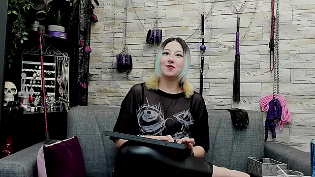 CruelMistress online show from March 31, 1:07 am