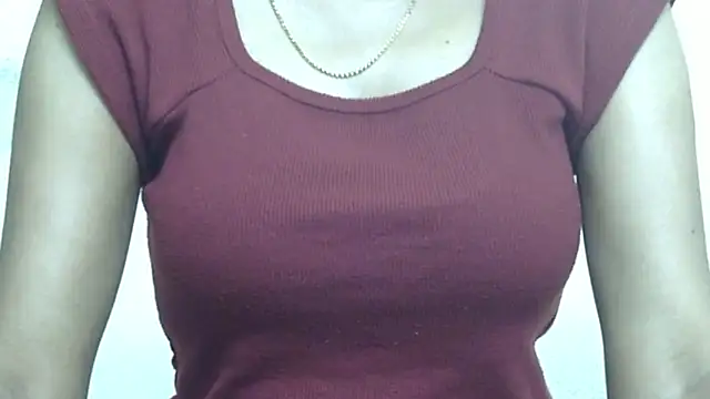  FluffyHxney  online show from April 12, 6:13 pm