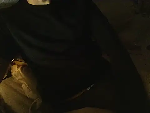 Snapshot of joe96666 chatting on February 17, 4:02 pm joe96666 online show from February 17, 4:02 pm