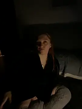 Snapshot of Stoner_BarbieXX chatting on February 8, 10:46 pm Stoner BarbieXX online show from February 8, 10:46 pm