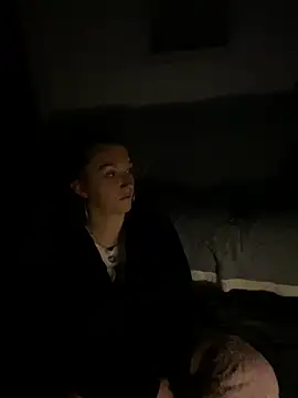 Snapshot of Stoner_BarbieXX chatting on February 27, 11:05 pm Stoner BarbieXX online show from February 27, 11:05 pm