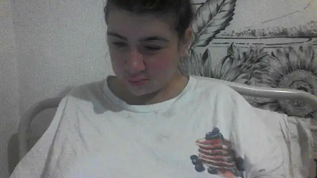 Snapshot of CamilaCherryX chatting on October 2, 7:43 pm CamilaCherryX online show from October 2, 7:43 pm