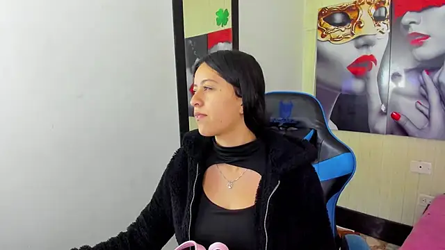 zoe connor19 online show from October 18, 7:58 pm