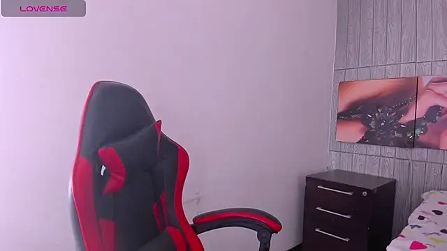 zoe connor19 online show from April 10, 8:46 pm