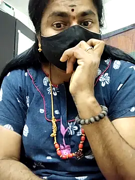Snapshot of Tamilrojanew chatting on May 28, 4:37 pm Tamilrojanew online show from May 28, 4:37 pm