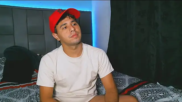 beautiful james online show from December 27, 11:53 pm