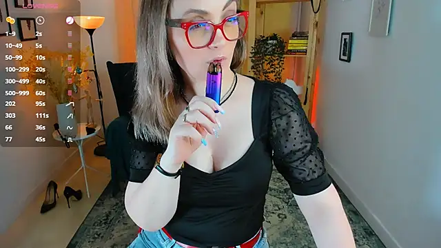 AdelaideRosabel online show from December 20, 1:25 am