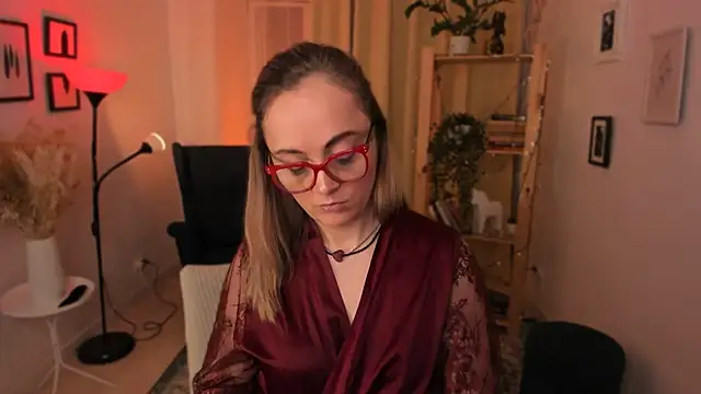 AdelaideRosabel online show from March 6, 1:27 am