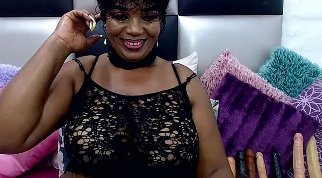 MATURExxxASS online show from February 7, 10:30 pm