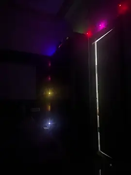 yourhero3466 online show from March 1, 4:53 pm