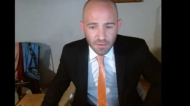 Snapshot of TheNakedPreacher chatting on December 12, 10:24 am TheNakedPreacher online show from December 12, 10:24 am