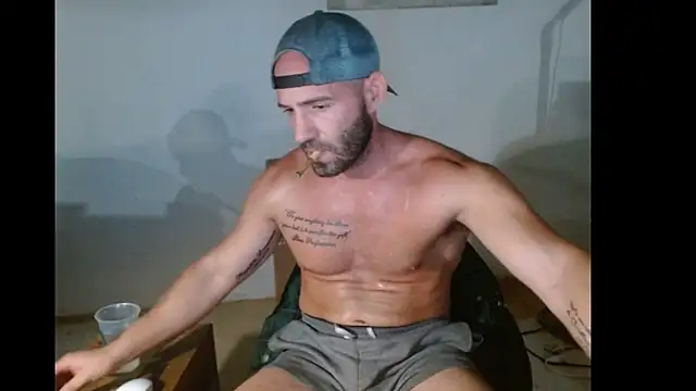 Snapshot of TheNakedPreacher chatting on December 20, 8:38 am TheNakedPreacher online show from December 20, 8:38 am