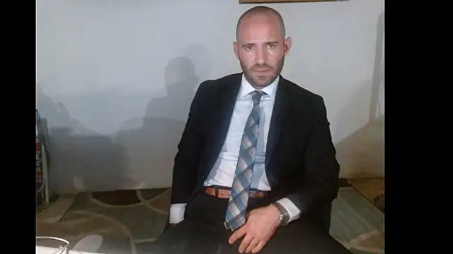 Snapshot of TheNakedPreacher chatting on January 1, 12:33 pm TheNakedPreacher online show from January 1, 12:33 pm