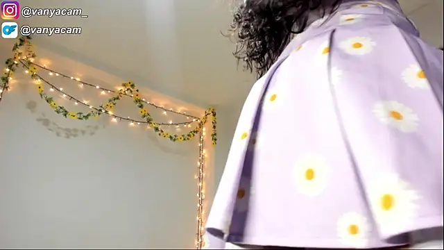 vanyacam  online show from April 12, 3:44 am