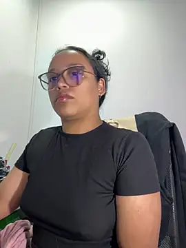 angela angels  online show from October 31, 3:29 am