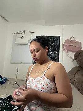 angela angels  online show from March 22, 8:29 am