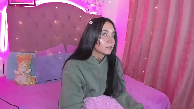  Mia  9 online show from December 13, 2:32 am