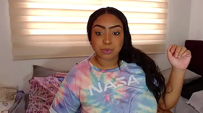 Snapshot of ANNA_CORTES chatting on December 17, 3:28 pm ANNA CORTES online show from December 17, 3:28 pm