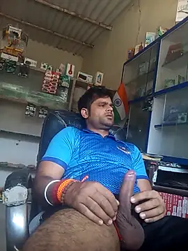 Snapshot of Priynkarani chatting on November 30, 8:07 am Priynkarani online show from November 30, 8:07 am