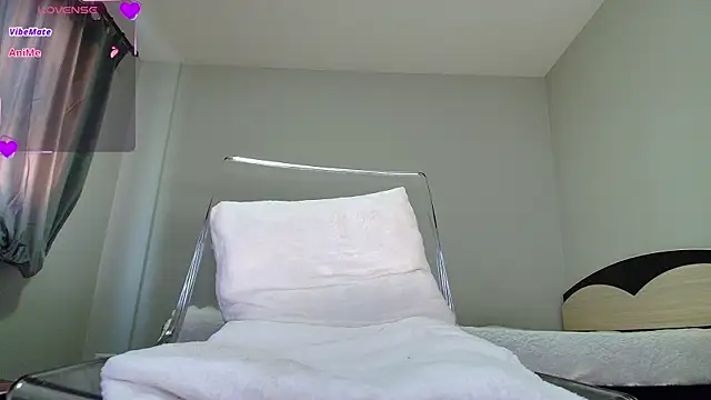 Snapshot of kyliejo18 chatting on January 8, 6:41 am kyliejo18 online show from January 8, 6:41 am